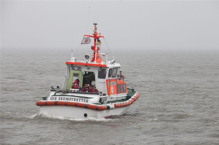 Cuxhaven: Keine weitere Suche nach vermisster Person Vor Cuxhaven wurde eine vermeintlich vermisste Person gesucht.