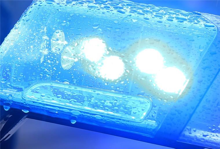 Vor Cuxhaven: Leiche wird aus der Elbe geborgen Blaulicht