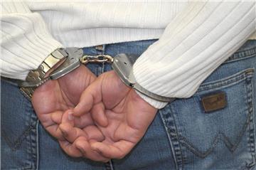 Vor der Schwurgerichtskammer des Landgerichts Oldenburg muss sich ein 21-jähriger Nordenhamer wegen zweifachen versuchten Totschlags verantworten.