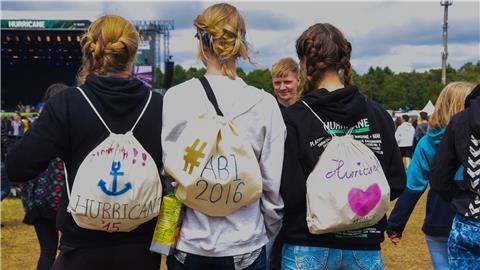 Vor ein paar Jahren gab es beim Hurricane noch Stoffbeutel zum Selbstdesignen. Sponsoren, die sich derart spendabel zeigen, sind mittlerweile aber selten.