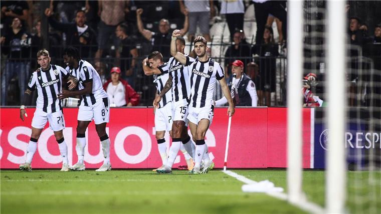 Transfer-Domino: Theate nach Frankfurt, Grieche zum VfL Vor einem Wechsel nach Wolfsburg: Konstantinos Koulierakis von PAOK Saloniki (r).