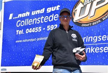 Vor gut vier Monaten hatte Tim Gollenstede die Idee, Cocktails in der Tüte anzubieten.