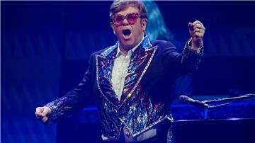 Vor mehr als anderthalb gab Elton John das letzte Konzert seiner Abschiedstournee. Jetzt stand er in London wieder auf der Bühne und begeisterte seine Fans.