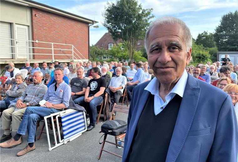 Vor rund 250 Zuhörerinnen und Zuhörern hielt Mojib Latif einen herausragenden Vortrag, der wach rüttelte, erschreckte, aber letztlich doch Hoffnung machte, dass noch nicht alles verloren ist.