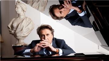 Vor über 50 Jahren startete Bryan Ferry seine Solokarriere.