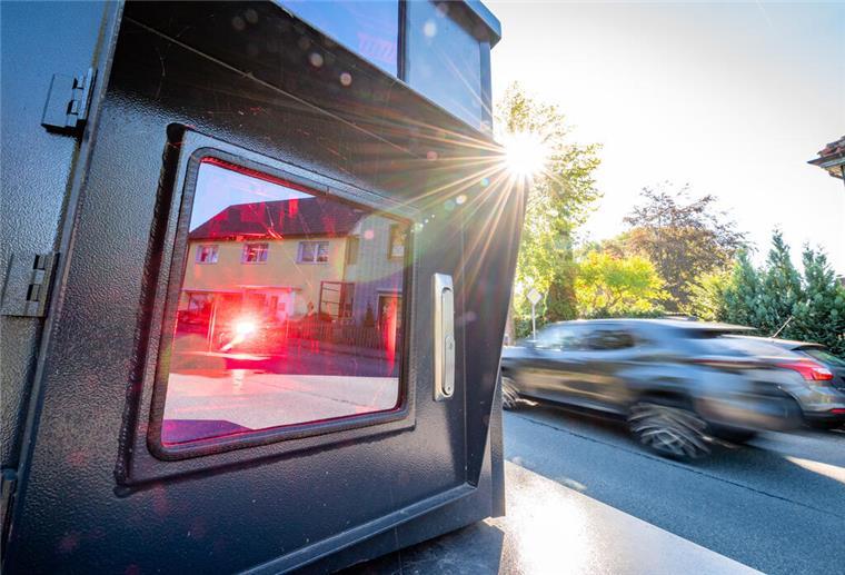 Autofahrer aufgepasst: Hier stehen diese Woche Blitzer in Bremerhaven Vorsicht Tempomessung: Auch in dieser Woche wird in Bremerhaven wieder geblitzt.