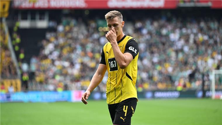 Sahin sauer: „Als Dortmund müssen wir anders auftreten“ Vorzeitiges Spielende für Nico Schlotterbeck: Der Nationalspieler von Borussia Dortmund muss in Bremen nach einer Gelb-Roten Karte vom Platz.