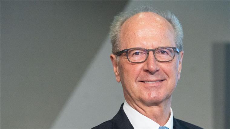 VW-Aufsichtsrat und Porsche-SE-Vorstand Hans Dieter Pötsch will die bisherigen CO2-Ziele der EU ändern. (Archivbild)