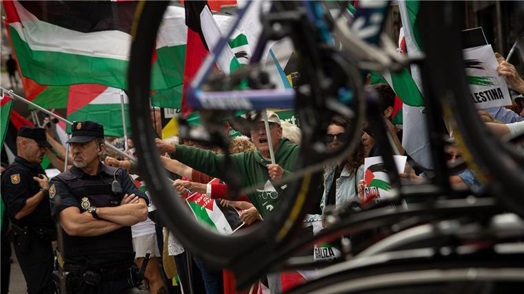 Wieder propalästinensische Proteste bei Vuelta Während der Rundfahrt gab es immer wieder große Proteste. (Archivbild)