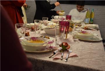 Während des Ramadans dürfen Muslime nur vor und nach dem Sonnenaufgang essen und trinken. 