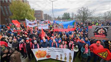 Warnstreik im Wolfsburger Stammwerk: Bei Volkswagen ist es der größte Ausstand seit Jahren. 