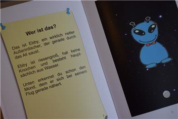 Warum ist zweimal am Tag das Wasser weg? Diese Frage wird in dem Buch „Ebbe & Flut – Endlich einmal richtig erklärt“ von Ebby, dem Außerirdischen, beantwortet. Foto: Edel