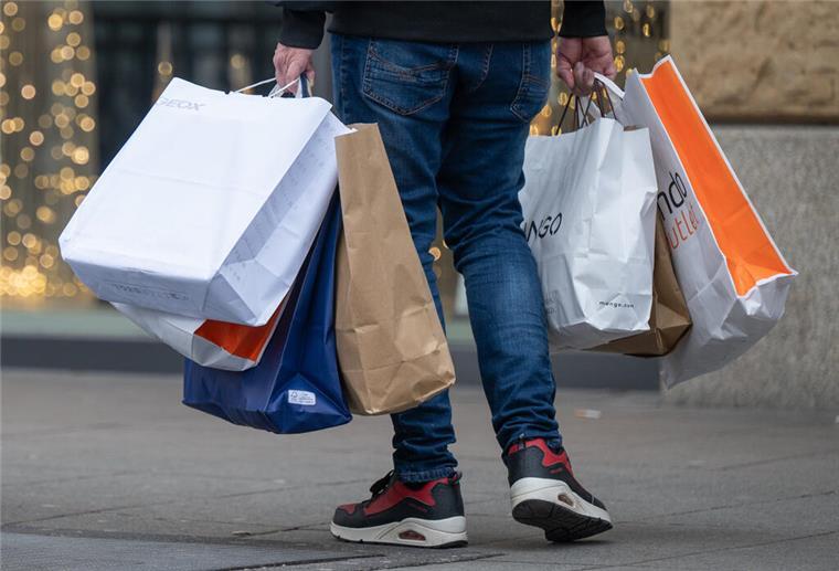 Nachhaltig schenken: So wird Weihnachten umweltfreundlicher Warum nicht mal etwas Nachhaltiges zu Weihnachten verschenken.