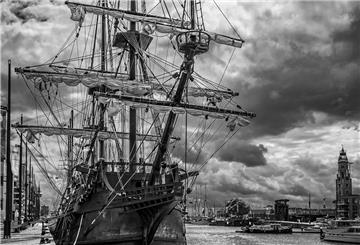 Was für ein wuchtiges Schiff, was für ein wuchtiges Bild: Die „El Galeon“ - von @stefan_wyrwa fotografiert und auf Instagram veröffentlicht.