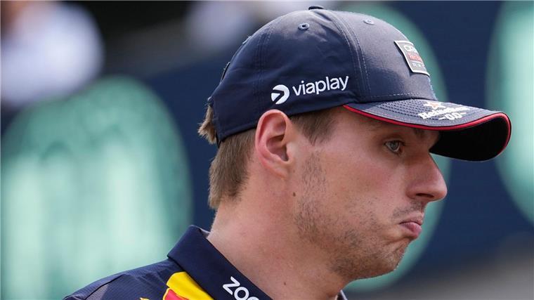 Fahrer wollen Aussprache nach Fluch-Strafe für Verstappen Was mit seiner Strafe ist, weiß Verstappen auch nicht so recht.