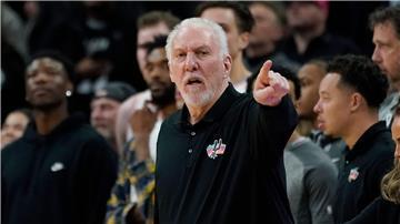 Wechselt die Trainer-Bank mit dem Präsidenten-Stuhl: Gregg Popovich.