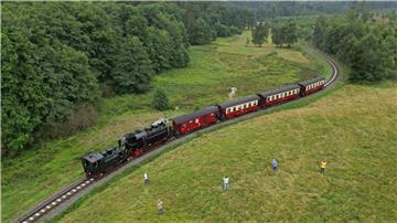Wegen akuten Sanierungsbedarfs fahren keine Züge der Selketalbahn mehr zwischen Alexisbad und Harzgerode. (Archivbild)