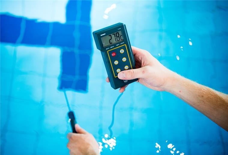 Urlaubsorte an der Nordsee: Schwimmbäder senken Temperatur Wegen der Energiekrise haben zahlreiche Schwimmbäder die Wassertemperaturen gesenkt