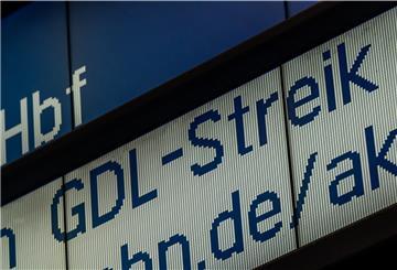Wegen des Streiks der GDl fallen viele Züge aus.