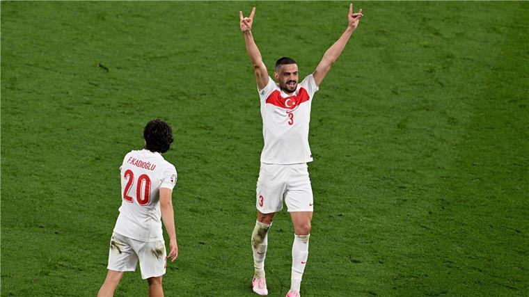 Wegen des Wolfsgruß-Jubel schaltet sich nun auch die UEFA ein.