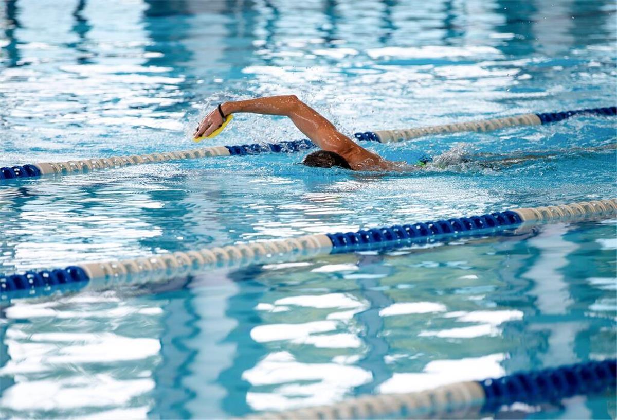 Schwimmbäder in Bremerhaven schließen am Freitag früher Schwimmbad