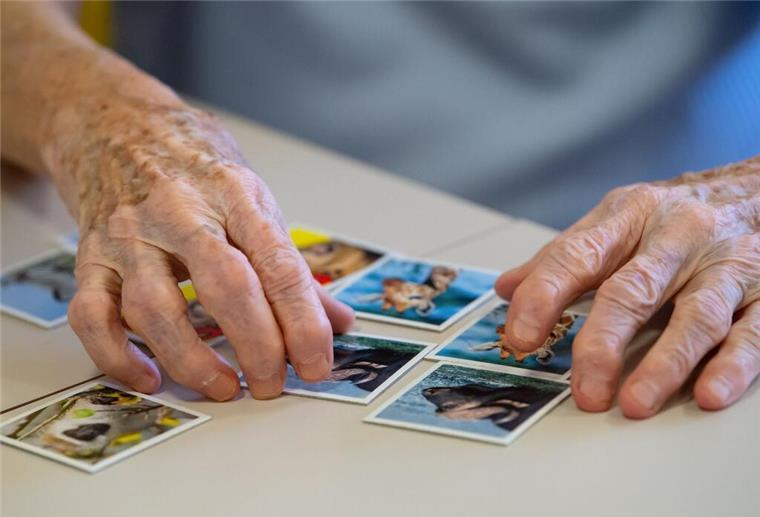 Wegen eines Milliardenlochs in der Pflege droht der Wegfall des Pflegegrads 1