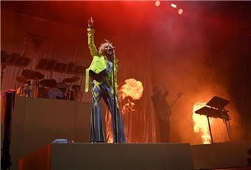 Der Sänger Bill Kaulitz tritt mit seiner Band «Tokio Hotel» beim Deichbrand Festival auf. +++ dpa-Bildfunk +++