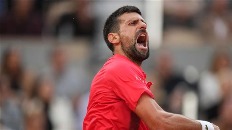 Traumfinale perfekt: Sinner gegen Alcaraz in Paris Wehrte sich vergebens: Novak Djokovic war gegen Jannik Sinner machtlos.