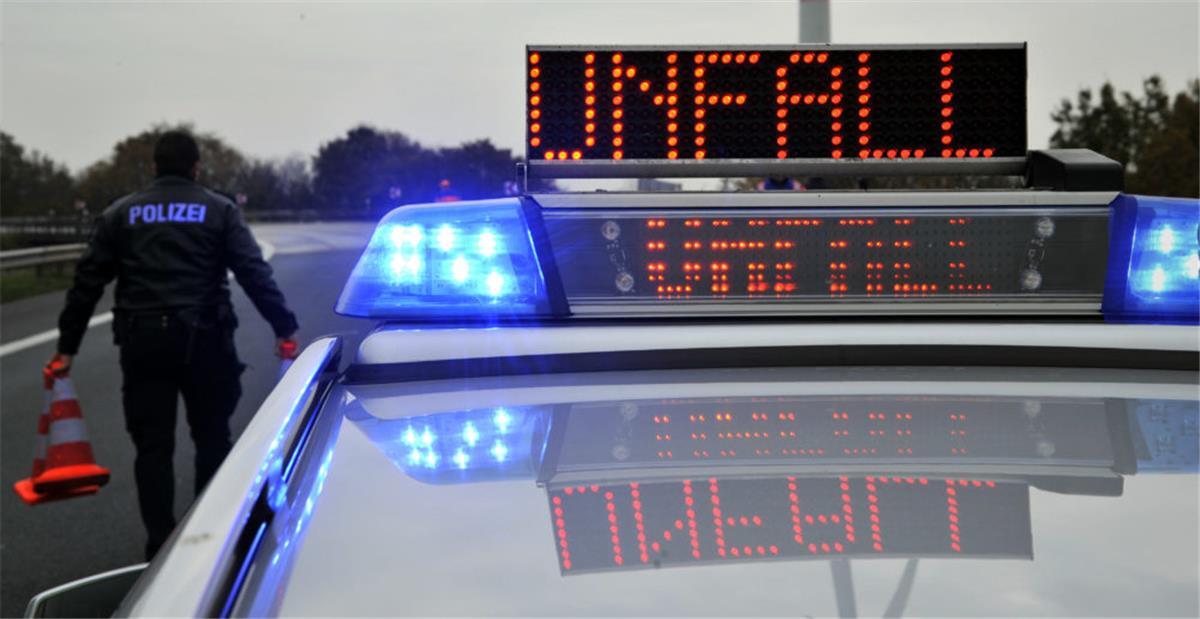 Weil er unterzuckert war, ist ein Autofahrer am Freitag in Brake starke Schlangenlinien gefahren. Er touchierte dabei mehrere Autos und gefährdete einen Fußgänger. 
