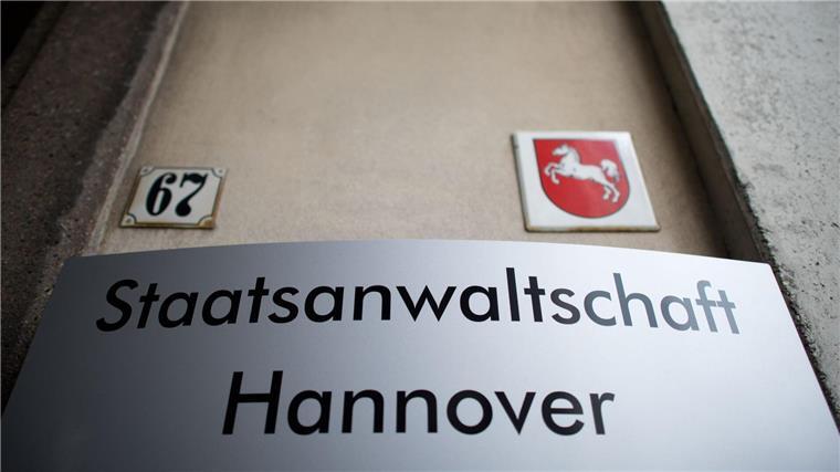 Staatsanwaltschaft: Rassistische Gesänge keine Straftat Weil kein strafbares Verhalten vorlag, wurden die Täter nie ermittelt. (Archivbild)
