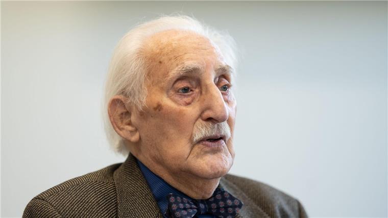 Weintraub: „Bitte nehmt die Worte der Rechtsradikalen ernst“ Weintraub ist einer der letzten Zeitzeugen, der den Holocaust überlebt hat. (Archivbild)