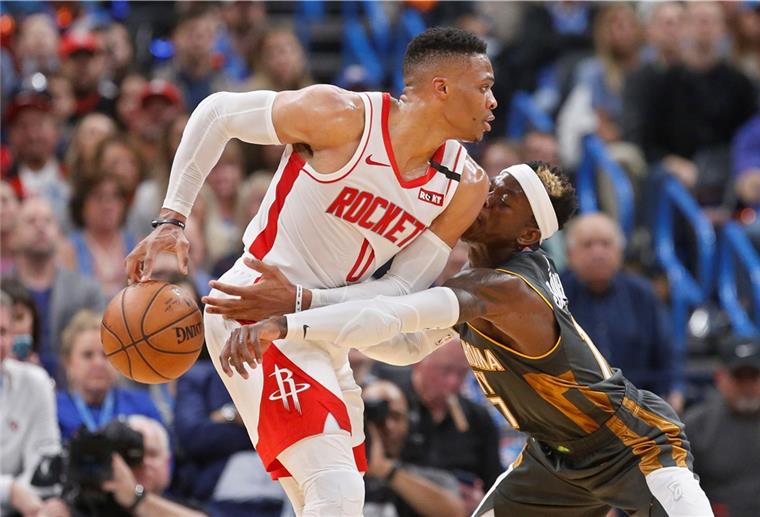 Weiß gute Arbeit wohl zu schätzen: Russell Westbrook (links) soll dem Hotelpersonal von Disney World 8000 Dollar „Tip“ gegeben haben.