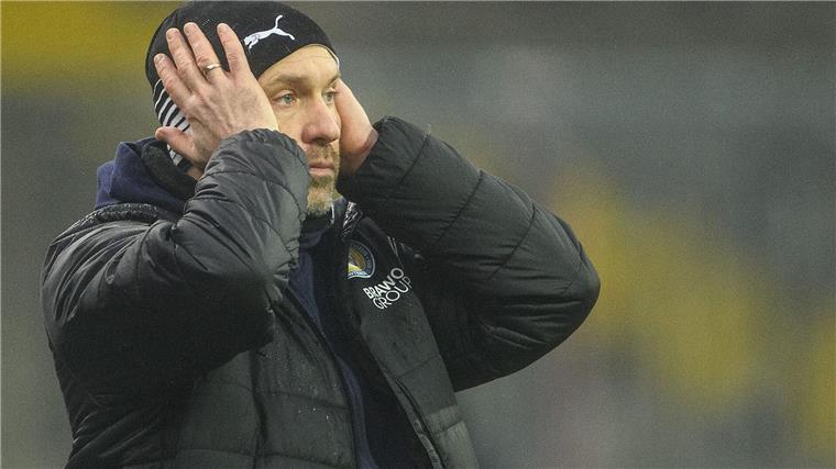 Weiterer Frust-Nachmittag: Eintracht-Trainer Daniel Svcherning