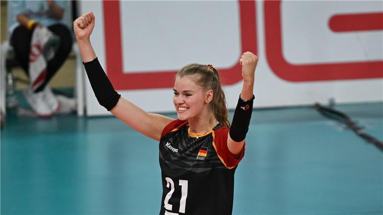 Deutsche Volleyballerinnen starten mit neuem Schwung in WM Weitzel kennt den neuen Bundestrainer schon aus Italien.