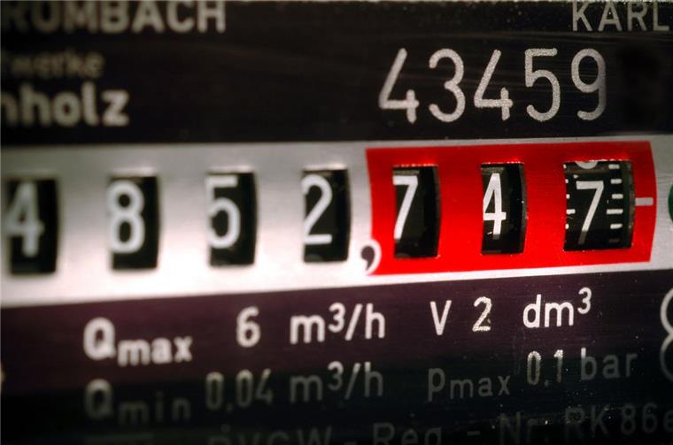 Zu Gefährlich: Feuerwehr kritisiert Stromsperren Wenn der Strom abgedreht wird, bedeutete das für die Betroffenen eine gefährliche Situation, heißt es bei der Feuerwehr.