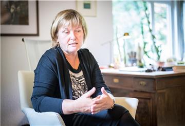 Wenn die Kirchen wieder öffnen dürfen, steht der Schutz vor Ansteckung im Vordergrund, sagt Superintendentin Susanne Wendorf von Blumröder.