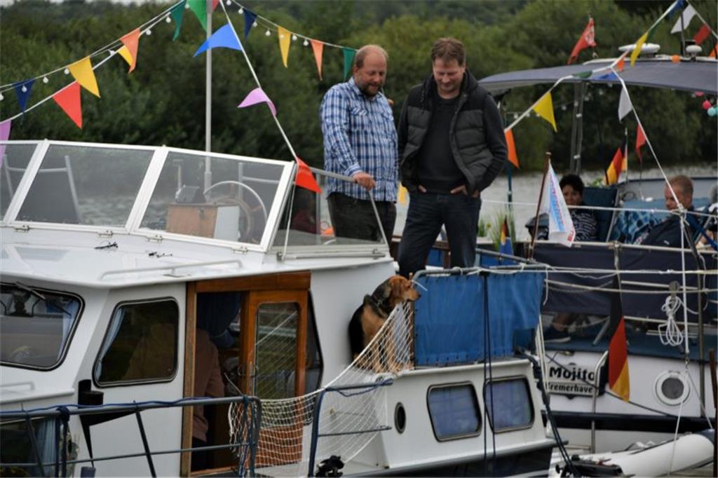 Wenn die Skipper in See stechen, ist manchmal auch ein &quot;Seehund&quot; an Bo...