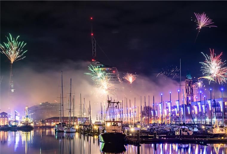 Wenn es nach der rot-grün-roten Koalition geht, wird es bald kein freies Silvesterfeuerwerk mehr geben. Alternativ sollen für die Bürger am Jahreswechsel kostenlose Höhenfeuerwerke in den Stadtteilen veranstaltet werden. Foto: Hartmann