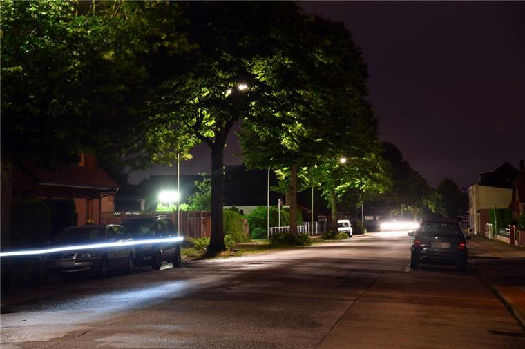 Hotline für defekte Laternen in Bremerhaven eingerichtet Wenn in Bremerhaven mal eine Straßenlaterne nicht funktioniert, können Anwohner nun eine Hotline wählen.