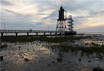 Der Leuchtturm Obereversand in Dorum-Neufeld