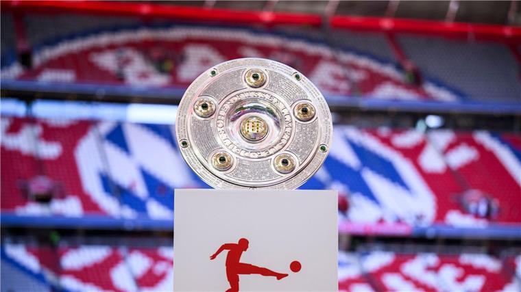 Wer die Meisterschale zuletzt gewonnen hat, beginnt die neue Saison im Eröffnungsspiel.