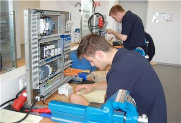 Wer einen handwerklichen Beruf beherrscht, hat in der Wesermarsch gute Arbeitschancen.