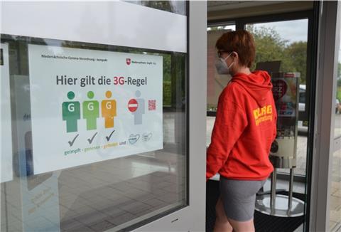 Wer in der Moor-Therme in Beers schwimmen gehen will, muss sich unter Umständen auf eine längere Wartezeit einstellen.