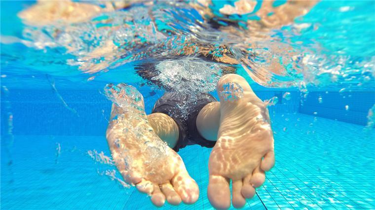 Wer in Nordenham im Störtebekerbad oder im Nordbad schwimmen oder plantschen will, muss dafür ab Januar mehr bezahlen.