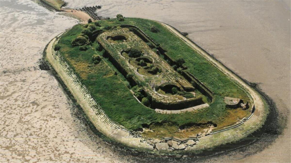 Einmalige Tour durchs Watt zur Festungsinsel – nur mit Sondergenehmigung! Die Insel Langlütjen II in der Wesermündung