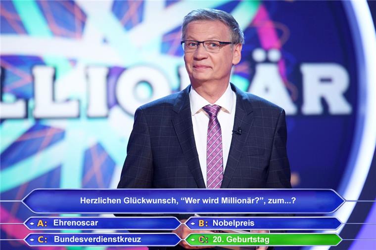 "Wer wird Millionär?" wird 20 Jahre alt: Kandidatin aus Nordenham dabei "Wer wird Millionär?" wird 20 Jahre alt. Seit 1999 stellt Günther Jauch den Kandidaten die Fragen.