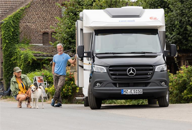 Immer mehr Camper: Tourismusbranche jubelt über Milliarden-Umsatz Werden für den Tourismus und die Wirtschaft immer wichtiger: Camper in Wohnmobilen und Caravans haben im vergangenen Jahr für einen Umsatz von 15 Milliarden Euro gesorgt.
