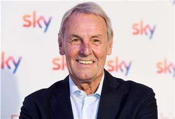 Werder Bremen hat am Montagnachmittag die Kandidaten für die Wahl zum Aufsichtsrat veröffentlicht. Von den prominenten Kandidaten, zu denen auch der langjährige Fernsehjournalist Jörg Wontorra zählt, hat es keiner auf die Liste geschafft.