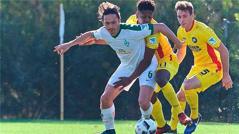 Glückliches Remis: Werder entgeht Blamage im Testspiel Werder-Neuzugang Thomas Delaney hat in seinem ersten Spiel gleich einen Treffer vorbereitet.