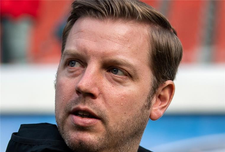 So wehrt sich Werder-Trainer Kohfeldt gegen Kritik an seiner Person Werder-Trainer Florian Kohfeldt wehrt sich gegen Kritik an seiner Person.